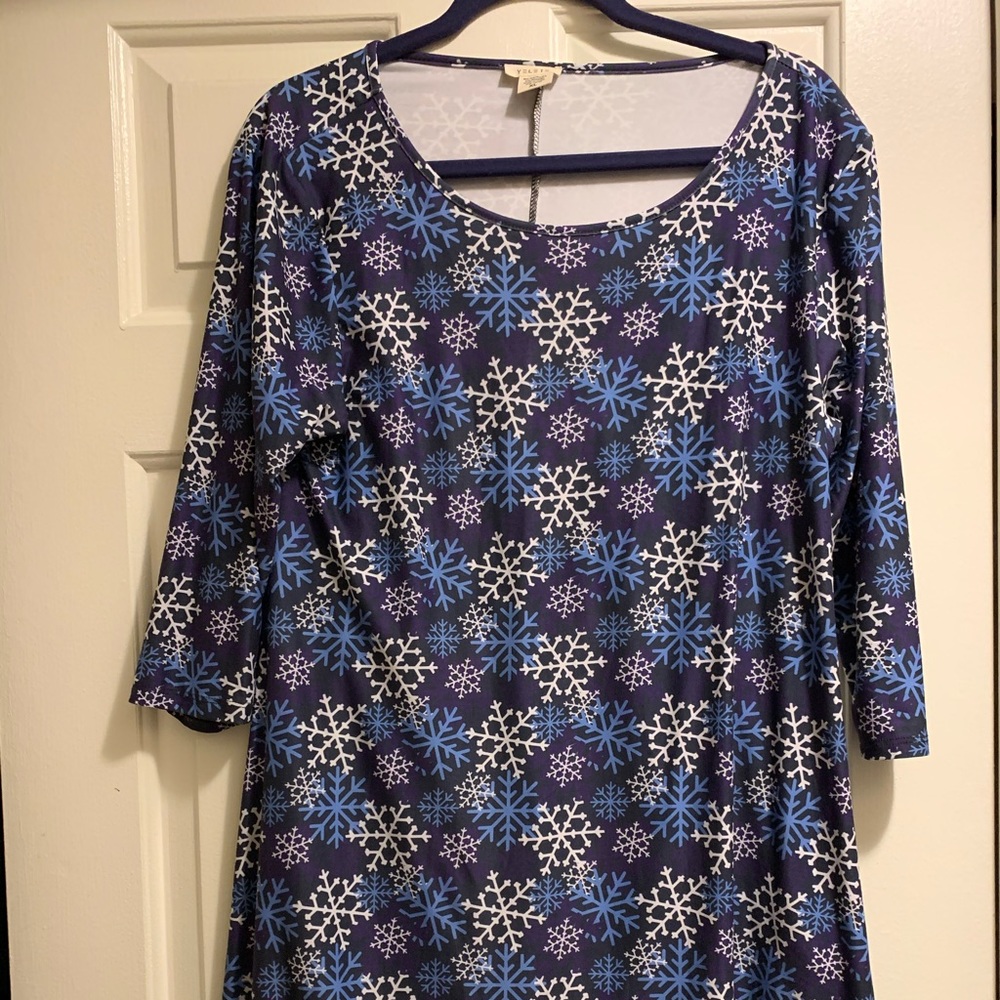 Snowflake print dress